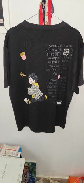 T-shirt graphique tendance