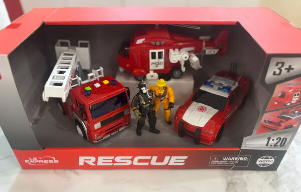 Coffret pompier et figurine