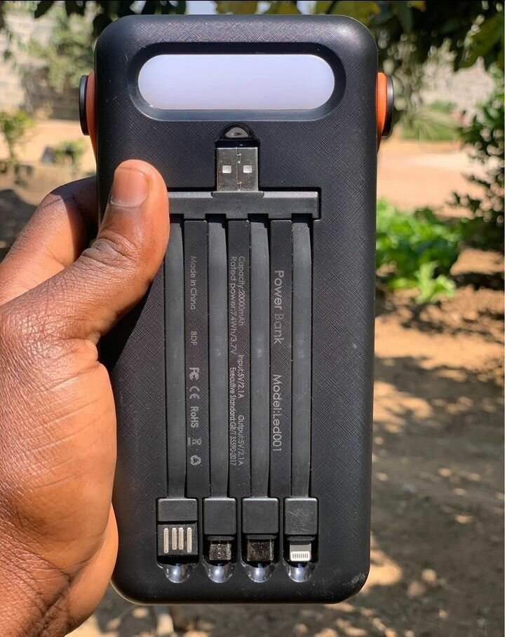 POWERBANK with Torch and cables