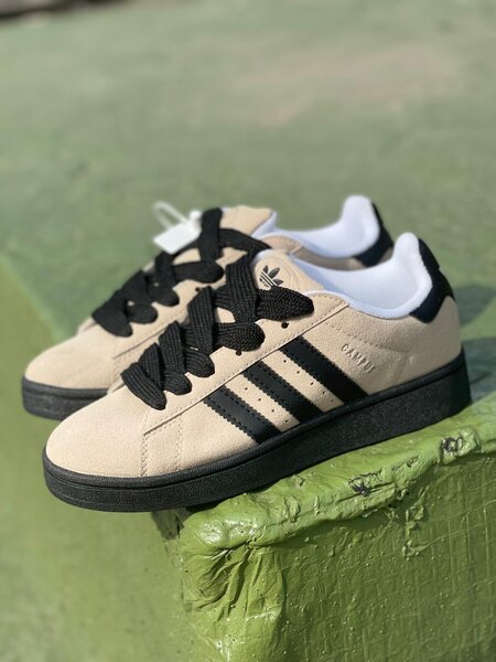 Chaussures de sport Adidas