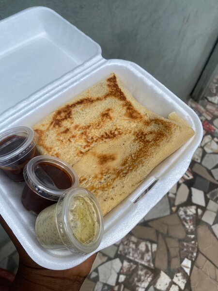 Crêpe Gourmande avec Sauces