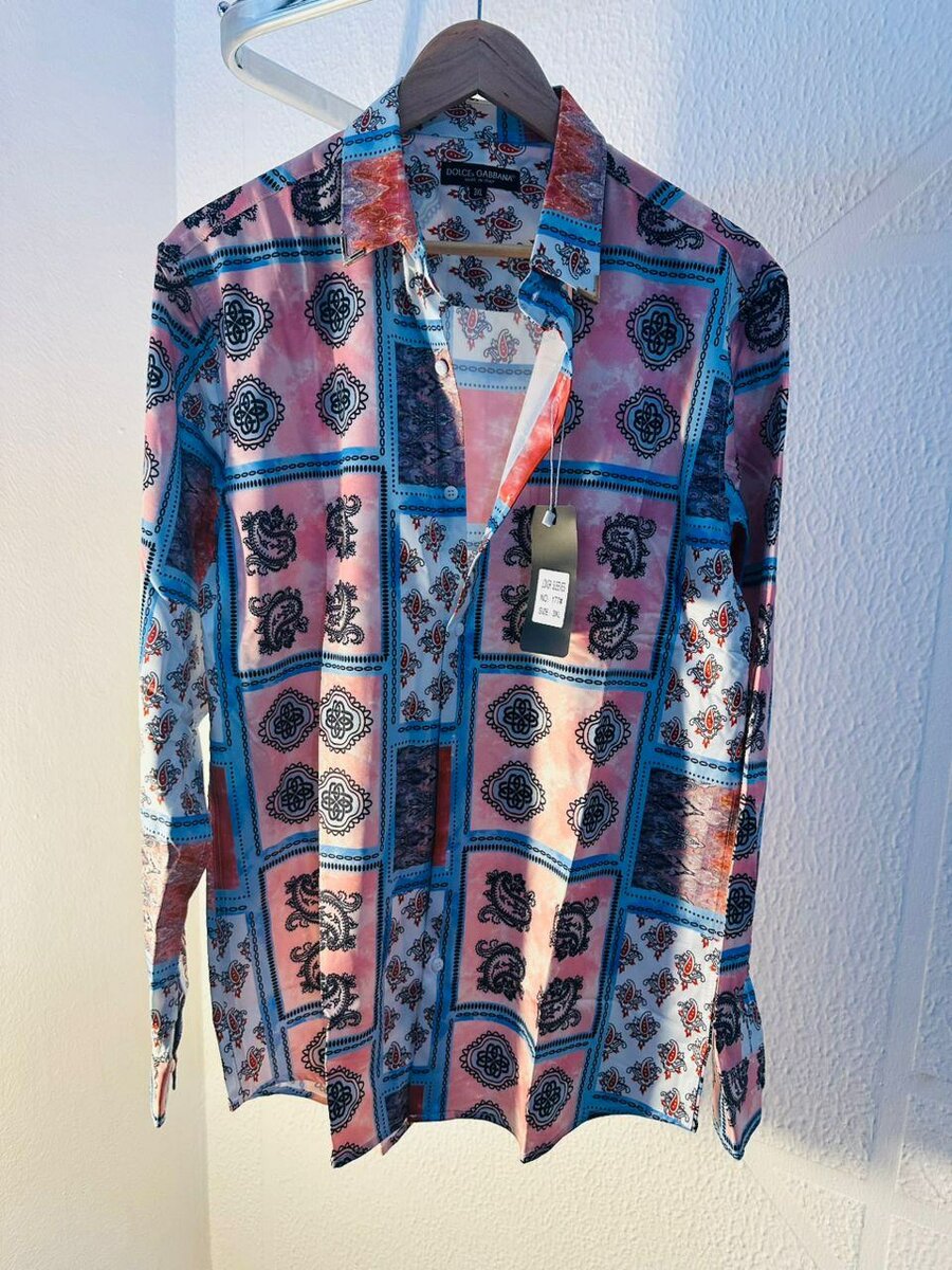 Designer lonvg sleeves