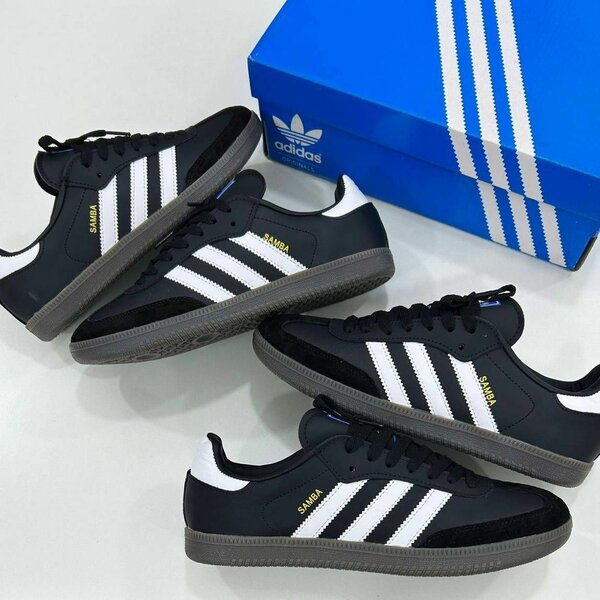 Chaussures Adidas Samba Noires