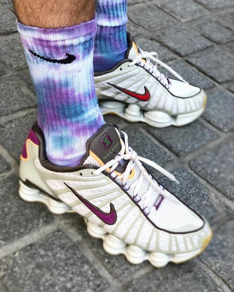 Baskets Nike Shox Blanc Rouge