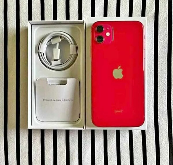 iPhone 11 Rouge Neuf