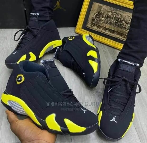 Baskets Air Jordan Noir Jaune
