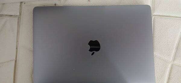 Ecran Macbook pro 2023 M2 pro