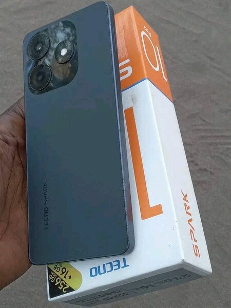 Smartphone Tecno Spark