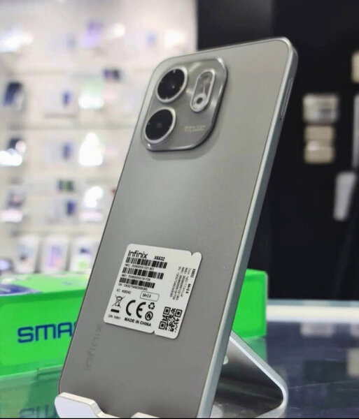 Smartphone Infinix moderne