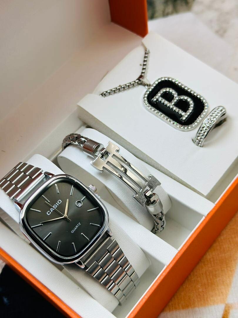 Montre bracelet chaîne plus bague