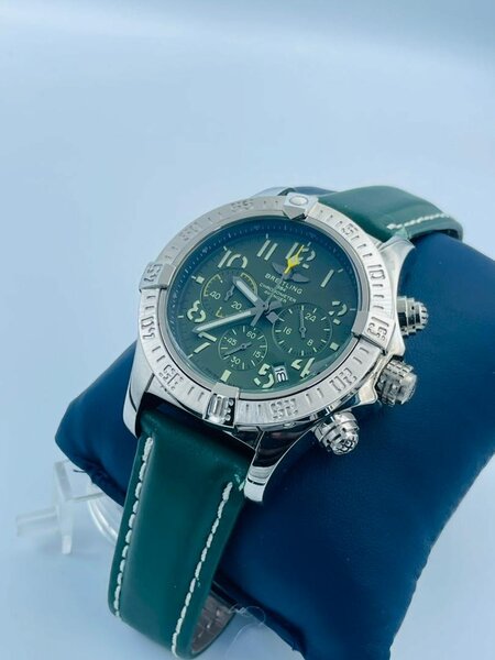 Montre chronographe élégante