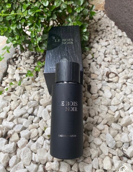LE BOIS NOIR Eau de Parfum