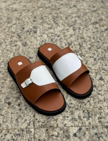 Tongs en Cuir Élégantes