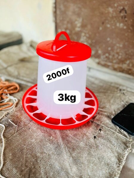 Abreuvoir et Mangeoire Volaille