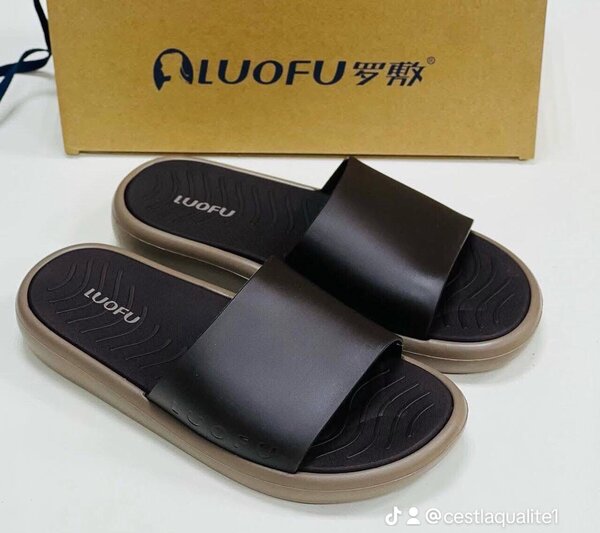 Claquettes MLB Style Sportifs