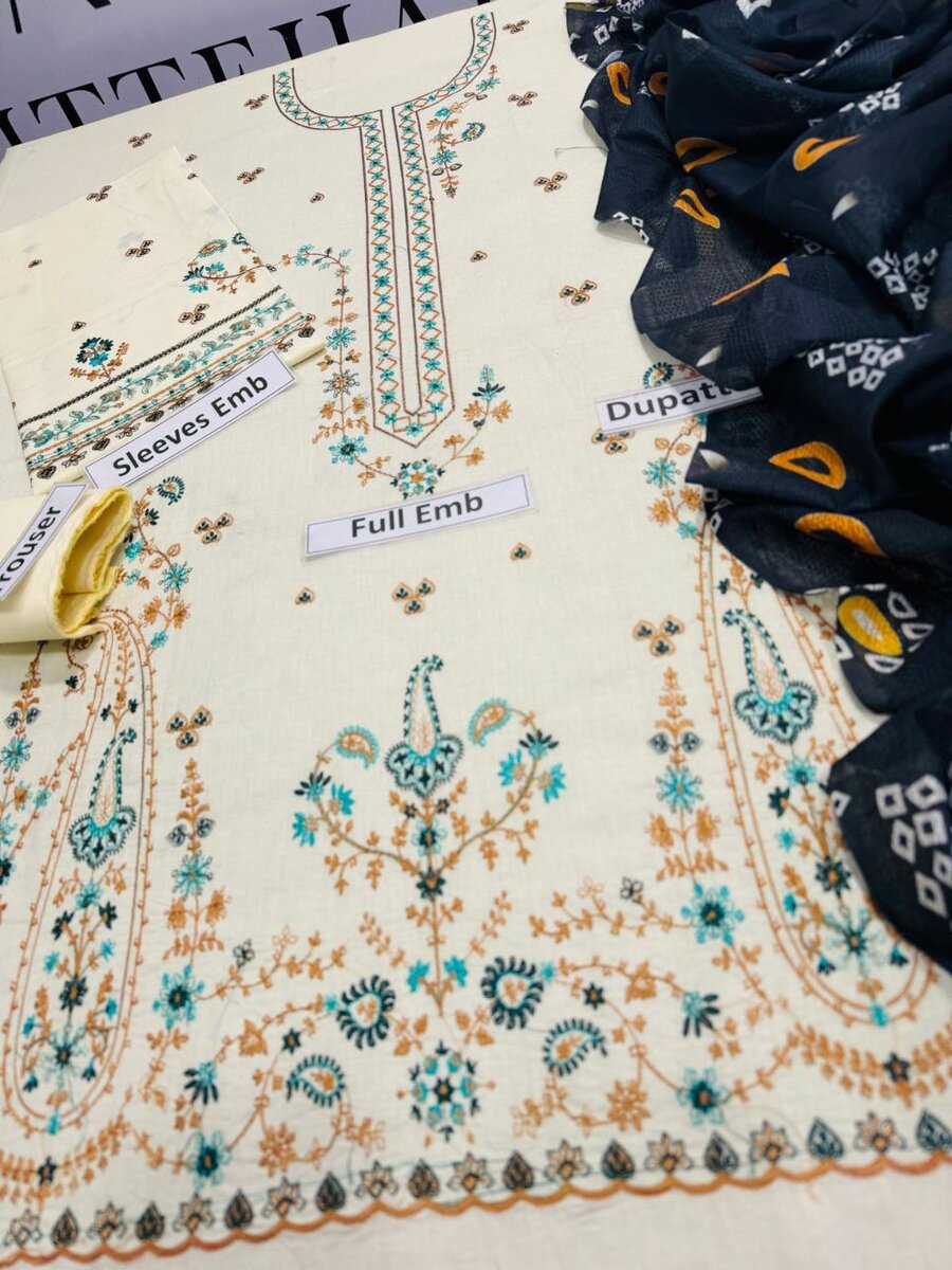 Woman's*Summer Collection 2025