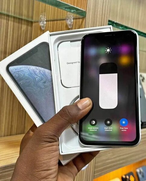 iPhone XR Blanc 64 Go Neuf