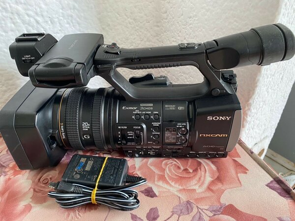 SONY NX3