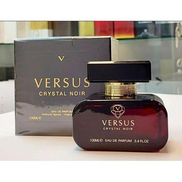 Versus Crystal Noir Parfum