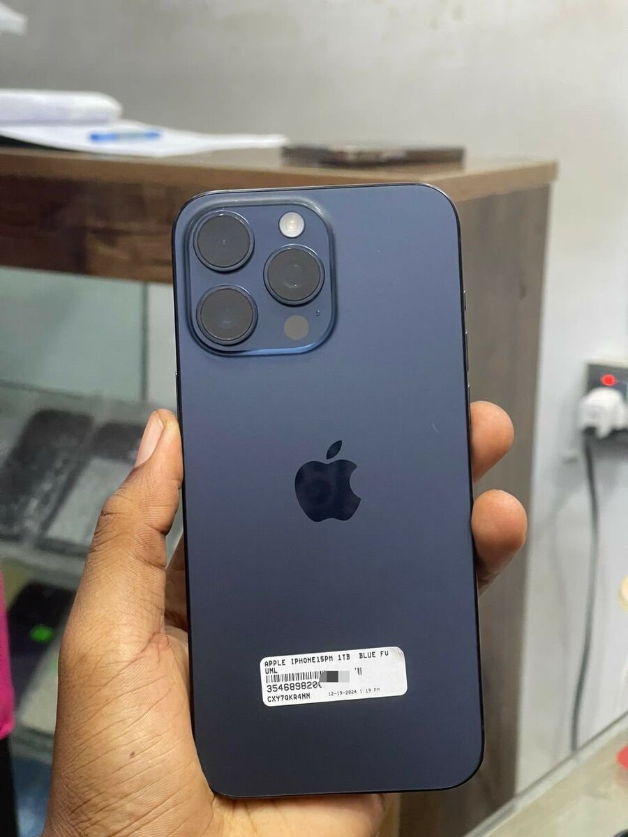 15 pro max eSIM unlock 256gig