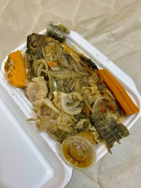 Poisson cuit à la vapeur savoureux