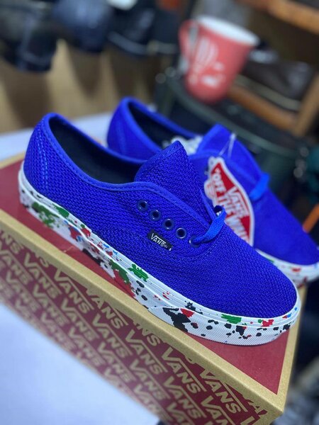 Paires de baskets Vans