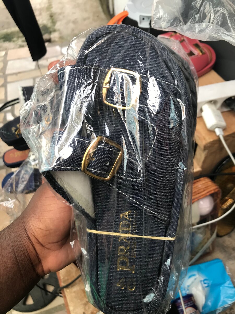 Sandales en jean à boucles