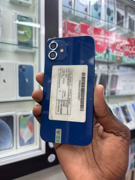 IPhone 12 simple 64Go