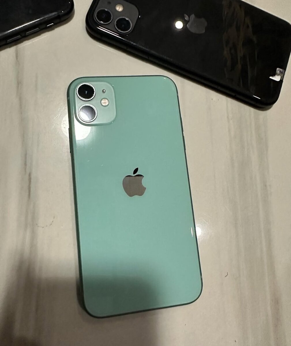iPhone 11