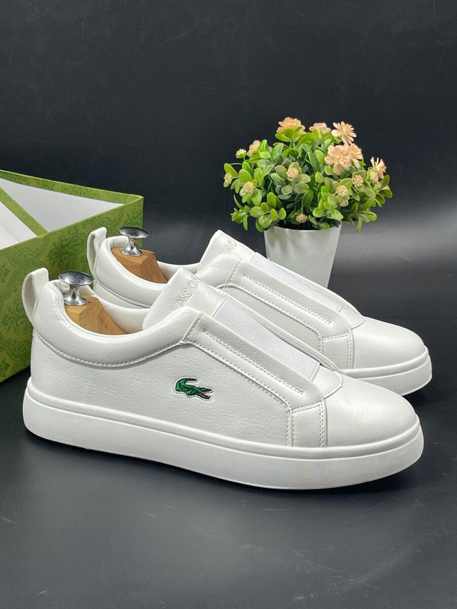 LACOSTE CLASSIC WHITE