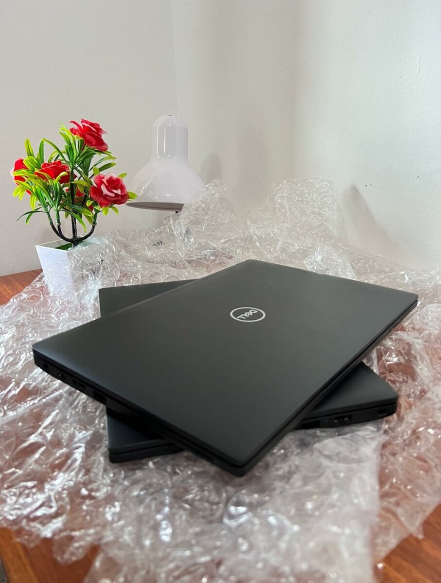 DELL LATITUDE 7390 13.3 INCHES