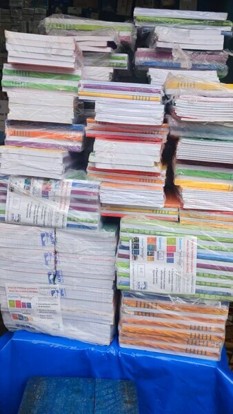 Lot de cahiers scolaires neufs