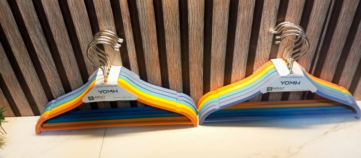 Cintres Multicolores Antidérapants