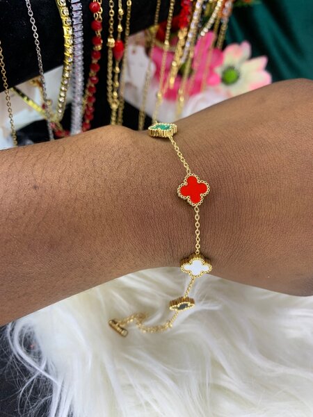 Minimalist bracelets