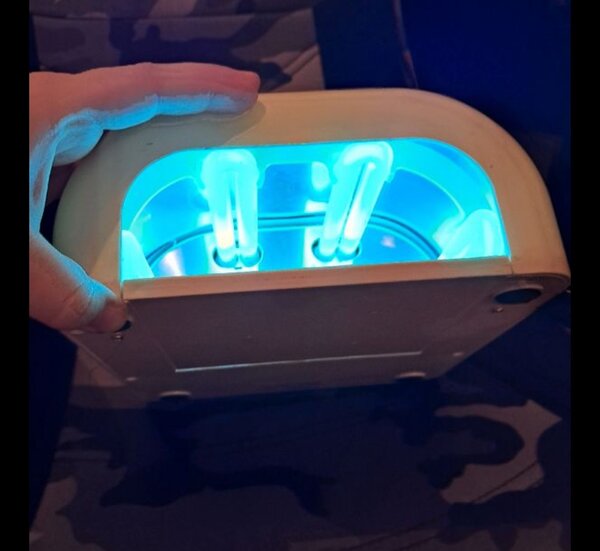 Lampe uv sèche ongle