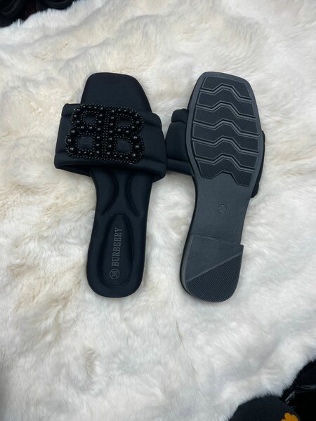 Sandales noires chic mules