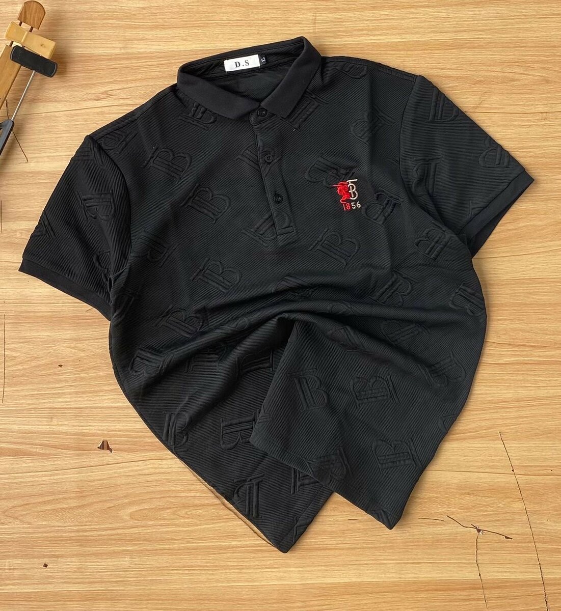 D.S plain Lacoste available