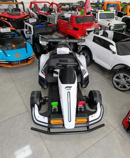 Voiture électrique enfant course