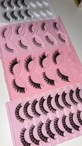 Faux Cils Volumineux Glamour