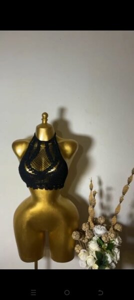 Top en crochet noir sexy