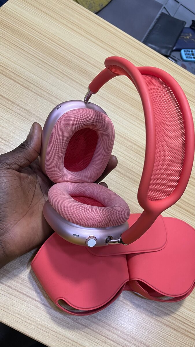 Casque audio sans fil rose