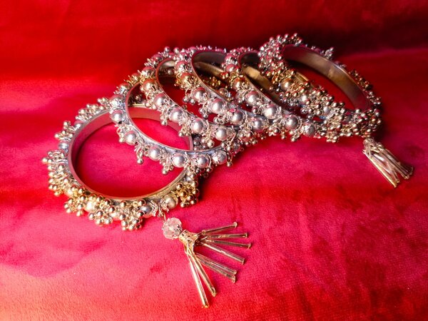 Unique Elegant Silver Design Bangles