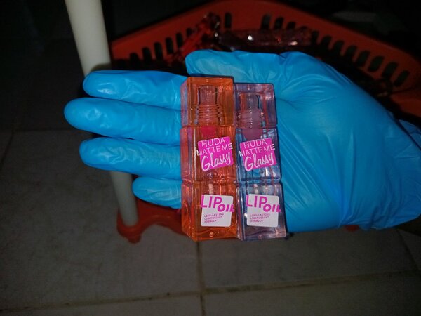 Huile à lèvres Huda Glossy