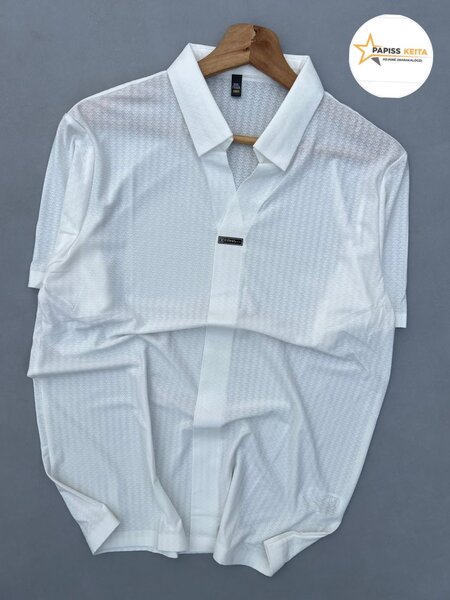 Chemise blanche élégante pour homme