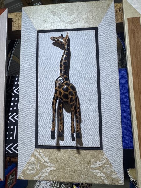 Tableau mural girafe en bois