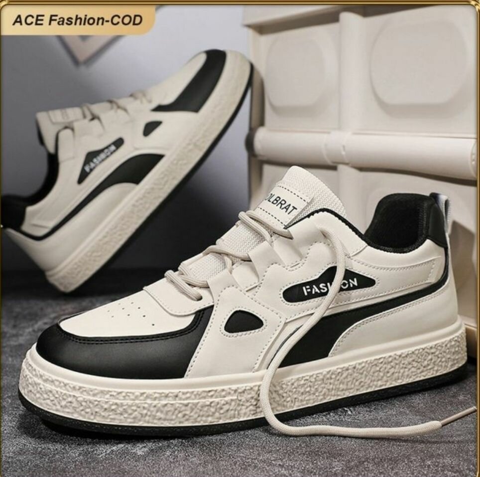 Men's Black & White Sneaker