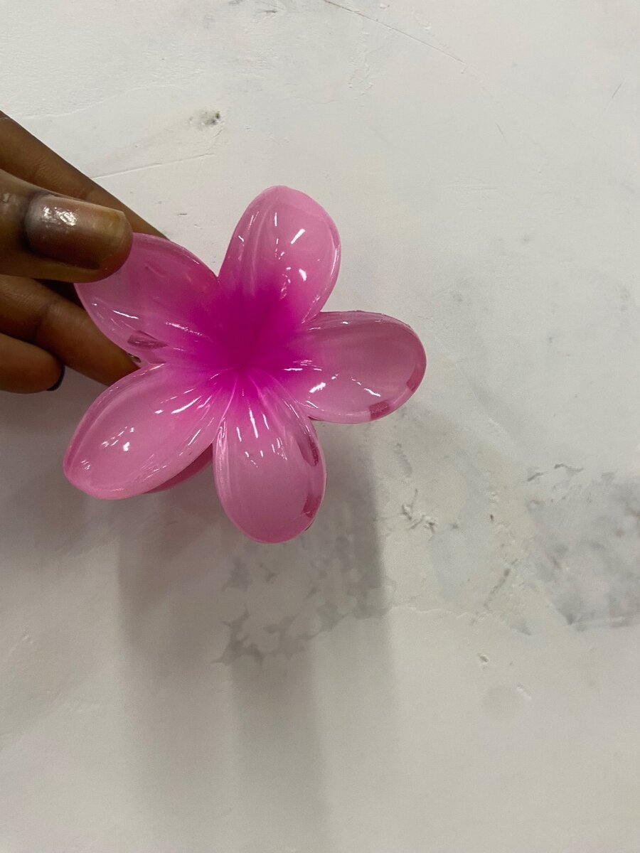 Flower hair clip