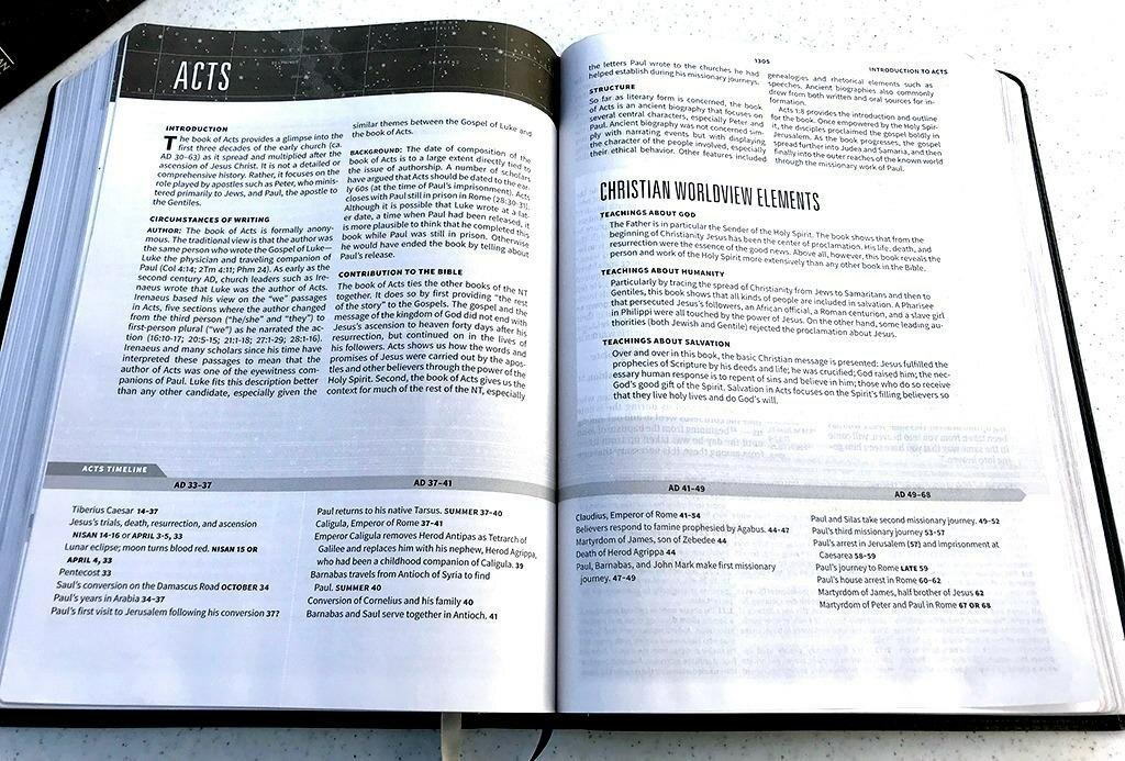 CSB WORLD-VIEW STUDY BIBLE