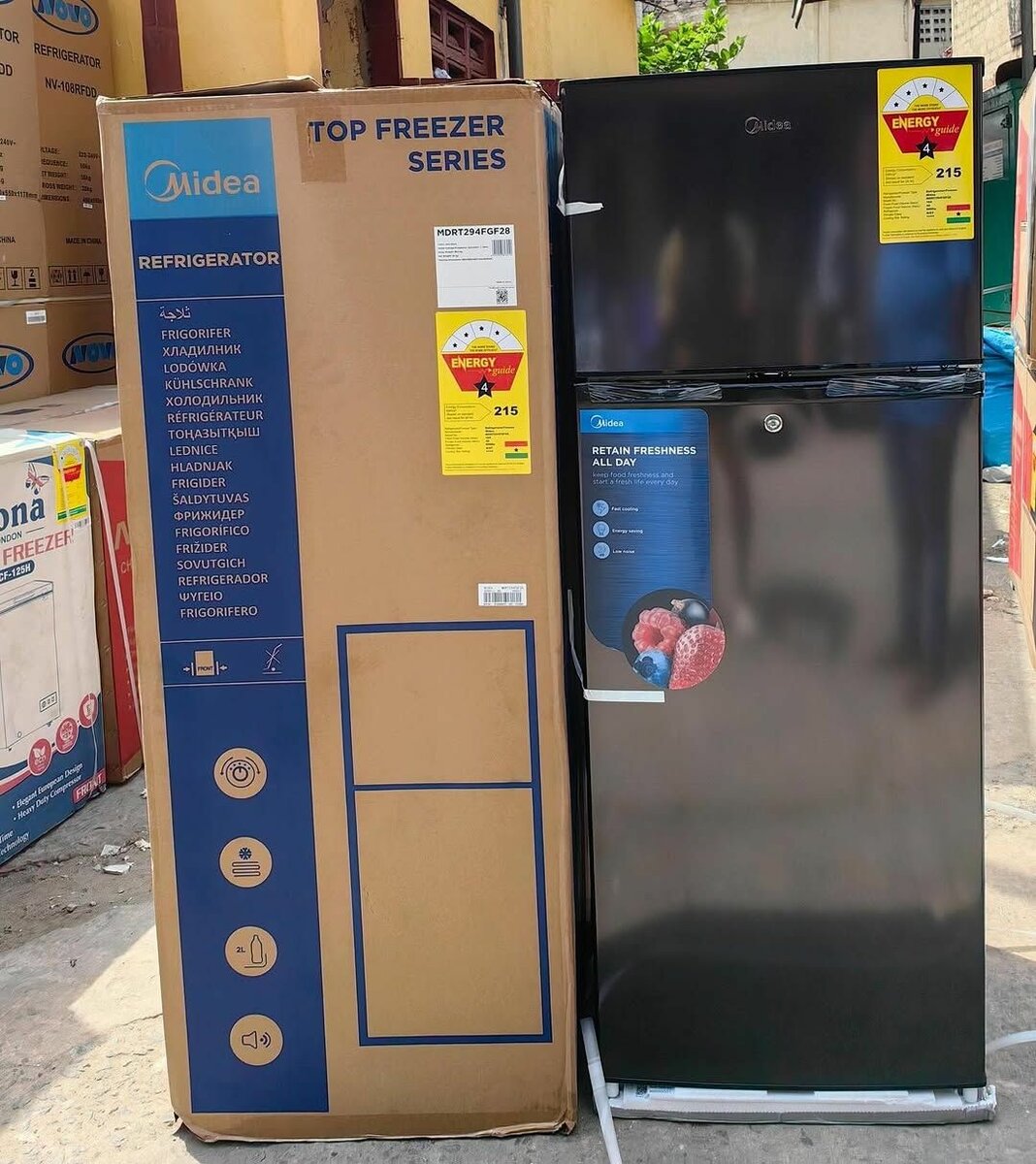 Midea top freezer fridge  MDRT237 FGF28 Size 173L