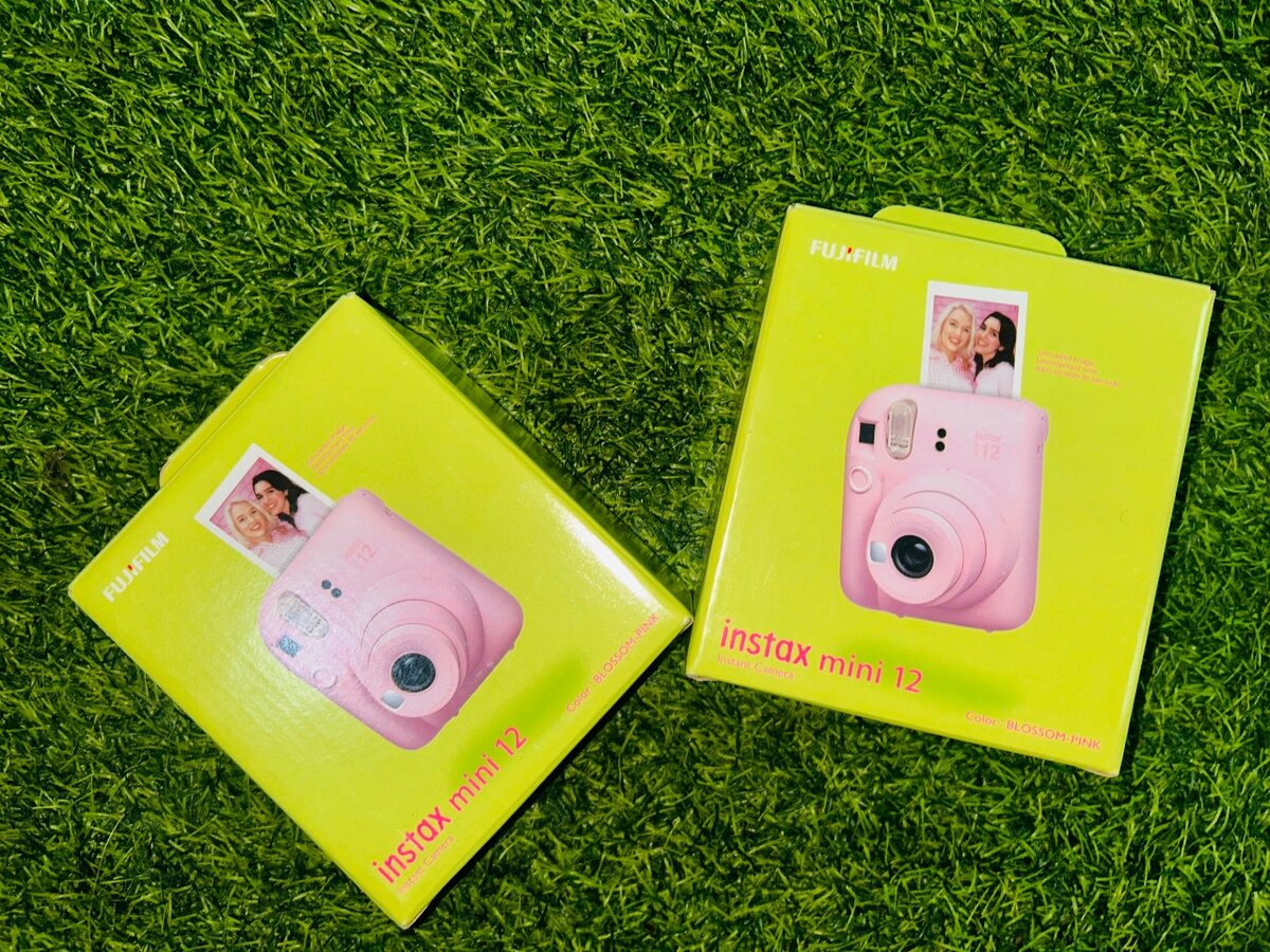 Instax Mini 12(comes with a pack of 10 sheets)